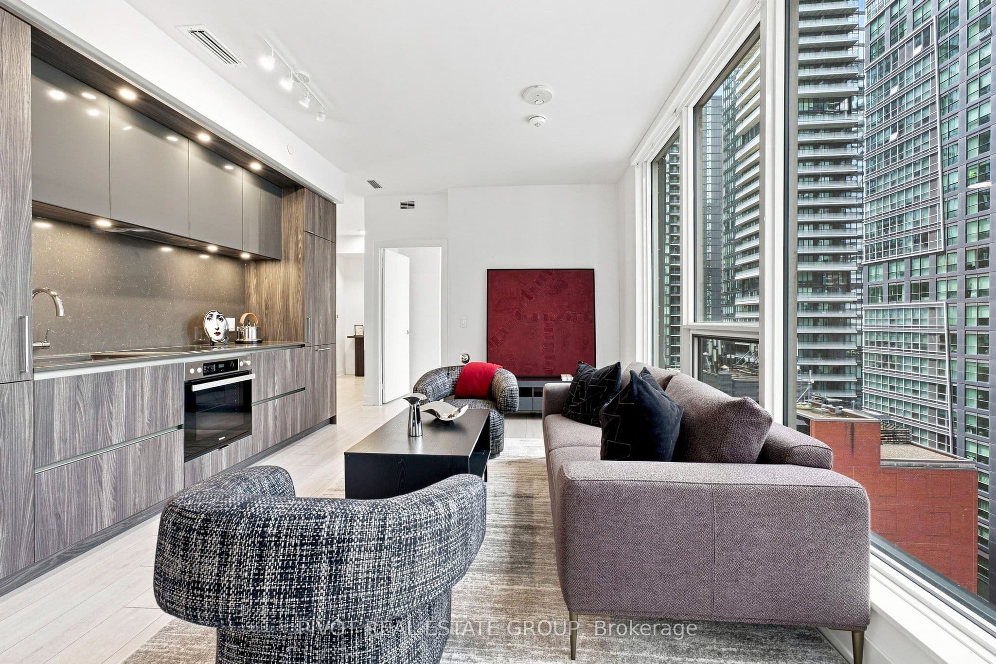 15 Mercer Street 1206, Toronto, ON M5V 0T8