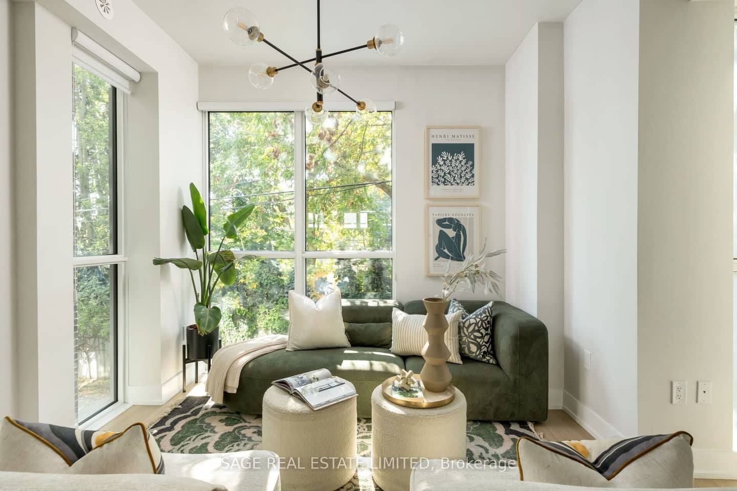 1331 Queen Street E Th01, Toronto, ON M4L 0B1