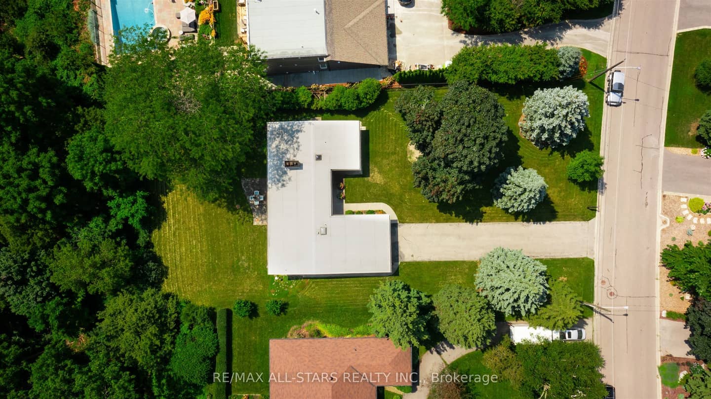 59 Hill Crescent, Toronto, ON M1M 1J3