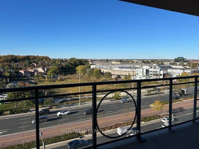 130 Pond Drive 905, Markham, ON L3T 7W5