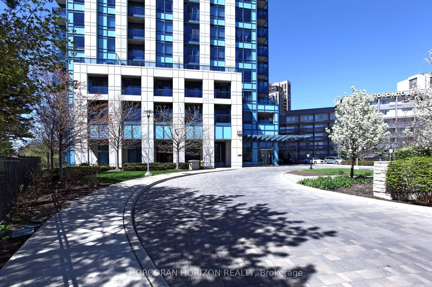 181 Wynford Drive 2509, Toronto, ON M3C 0C6