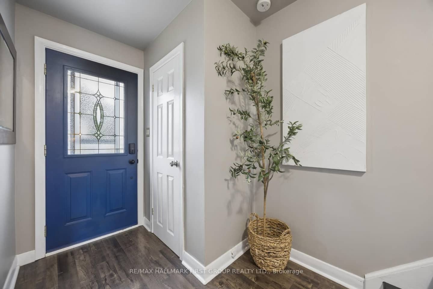 7 Ellendale Drive, Toronto, ON M1P 1M9