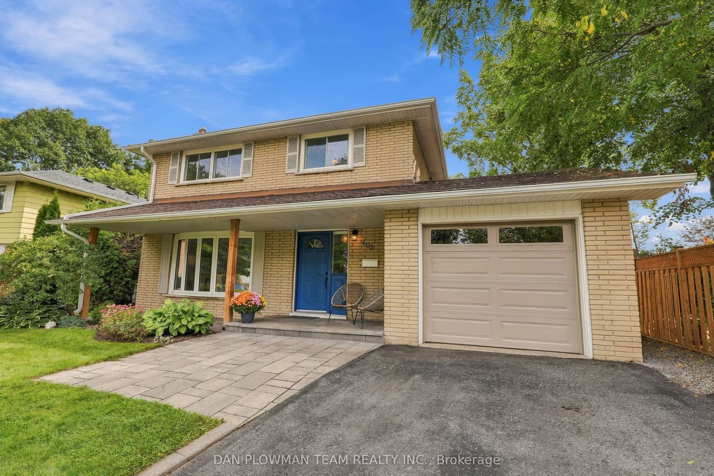 403 Amstel Court, Oshawa, ON L1G 2J9