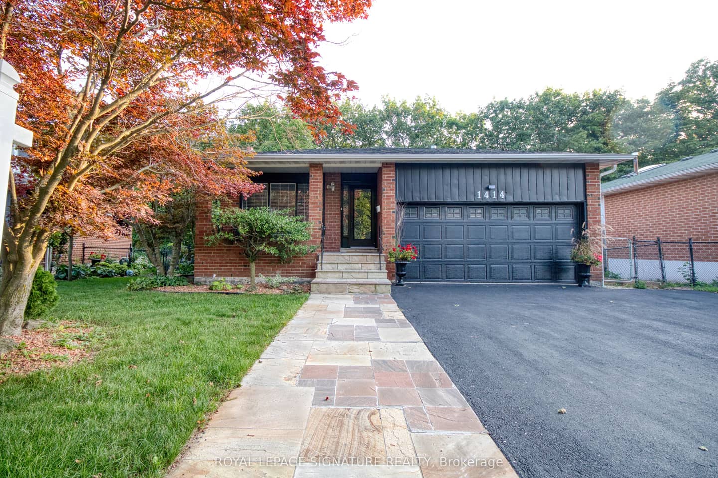 1414 Harmsworth Square, Oakville, ON L6H 3E7
