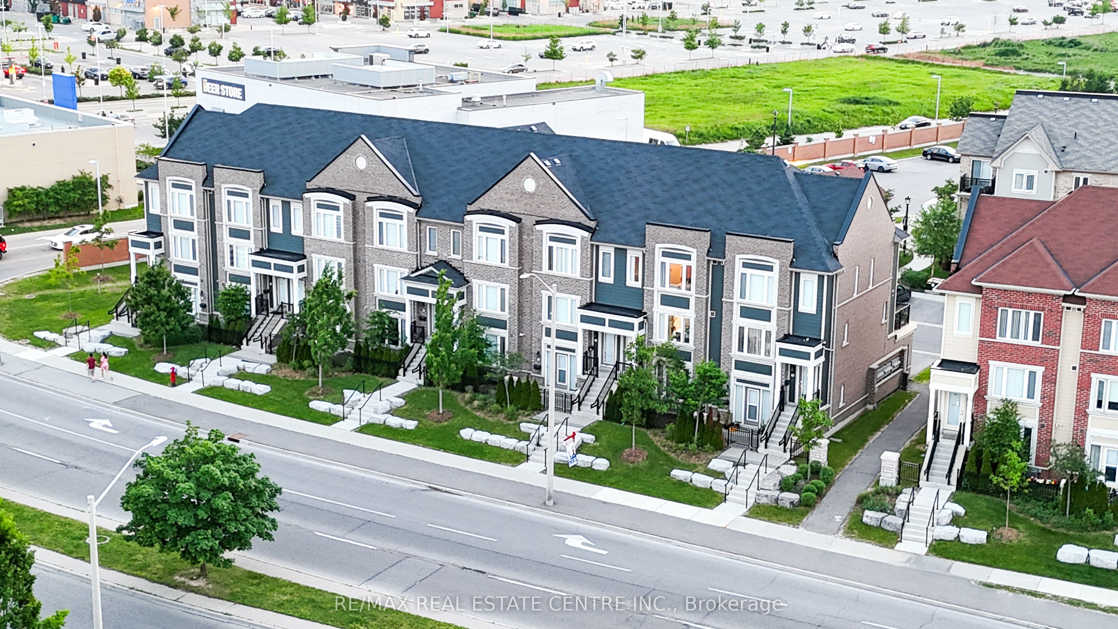 250 Sunny Meadow Boulevard 77, Brampton, ON L6R 3Y7