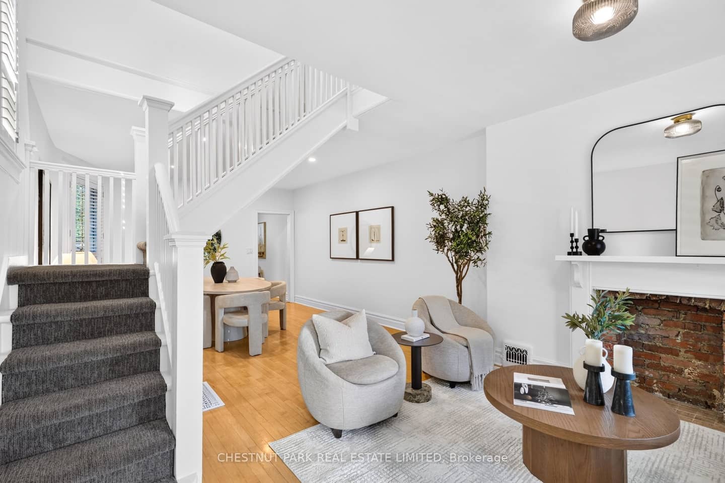 86 Cambridge Avenue, Toronto, ON M4K 2L4