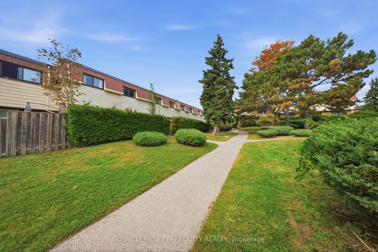 506 Normandy Street 21, Oshawa, ON L1H 7N8