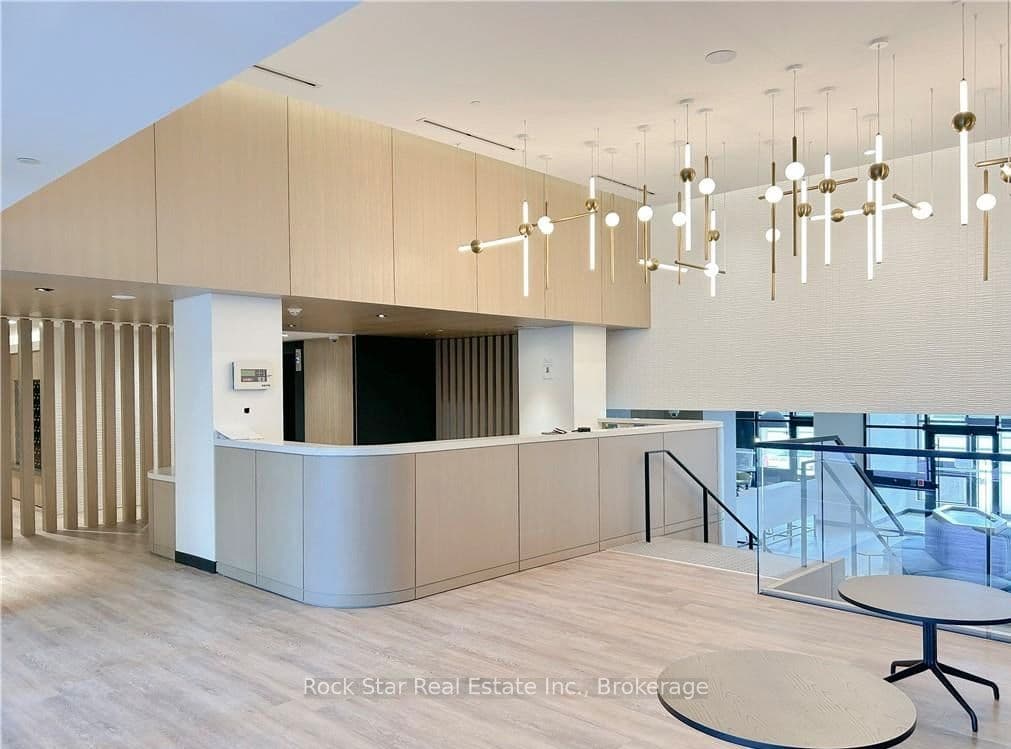 7950 Bathurst Street 629, Vaughan, ON L4J 0L4