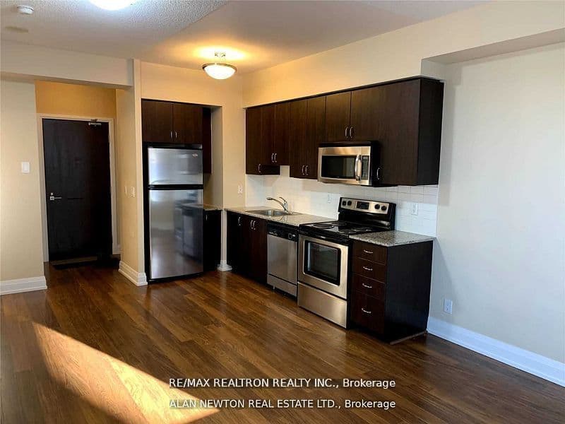 1 De Boers Drive 314, Toronto, ON M3J 0G6