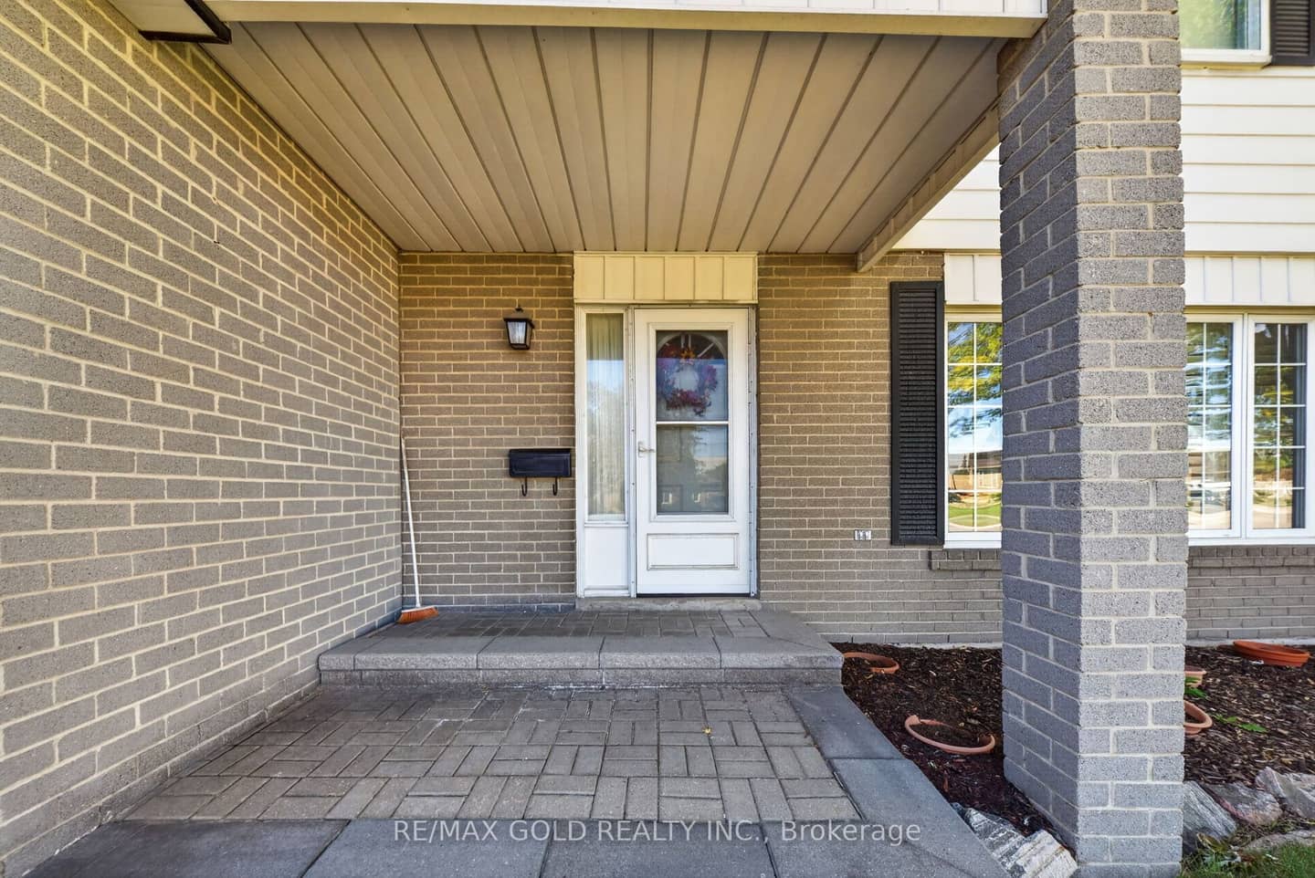 45 Fidelia Crescent, Brampton, ON L6T 3P7