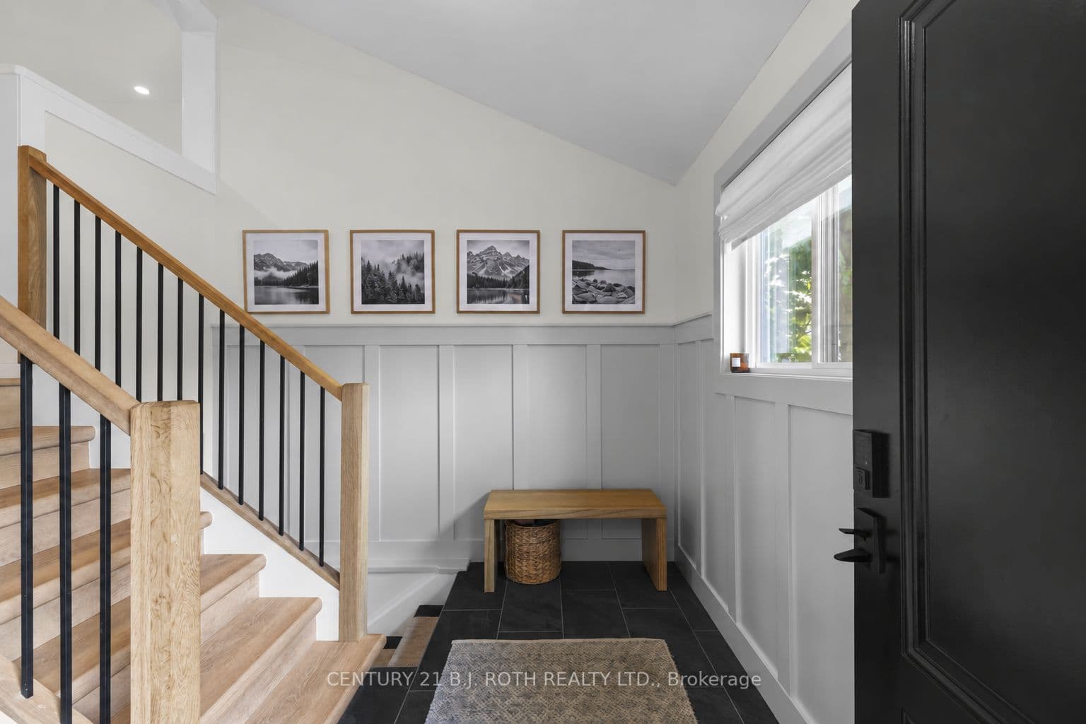 3417 Timberline Avenue, Severn, ON L3V 0V8