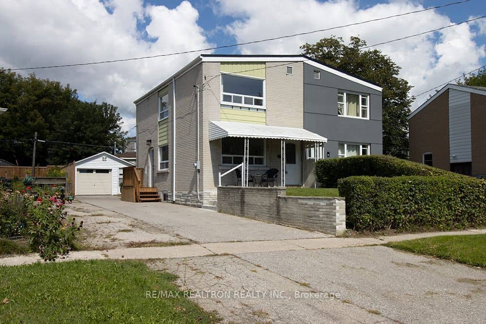 68 Chelwood Road, Toronto, ON M1K 2K8