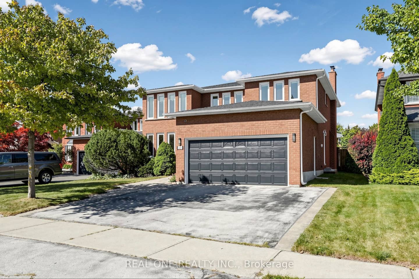 1213 Rosethorne Road, Oakville, ON L6M 1H5