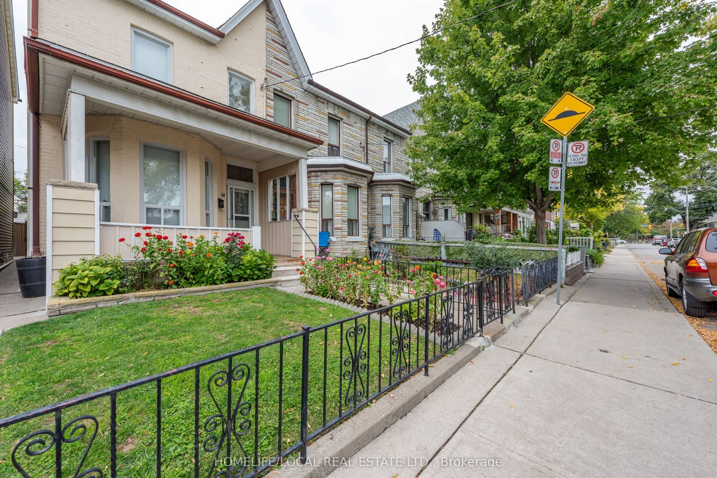 38 Gordon Street, Toronto, ON M6K 1P6