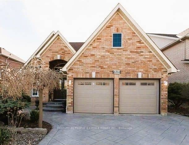 694 Gypsy Fly Crescent, Mississauga, ON L5W 1H5