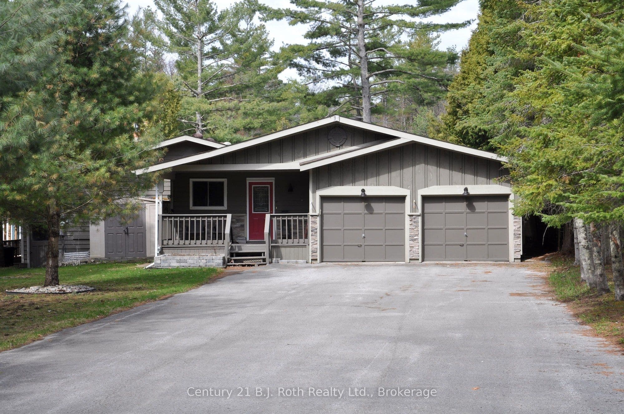 3609 Riverdale Drive, Severn, ON L0K 2B0