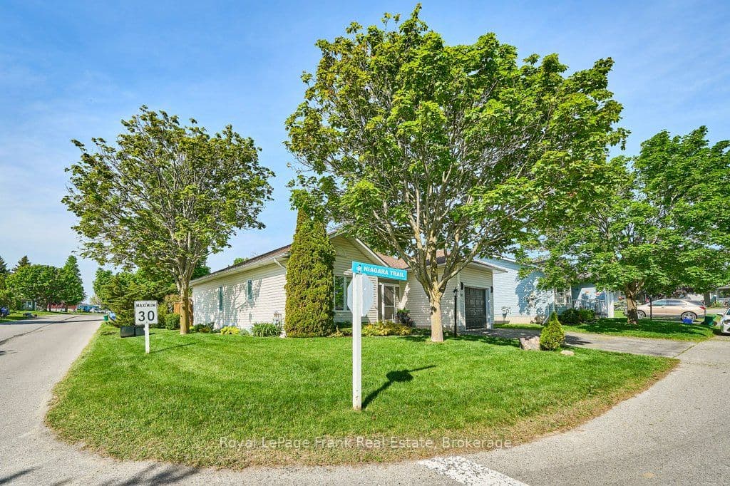 40 Niagara Trail, Clarington, ON L1B 1L6