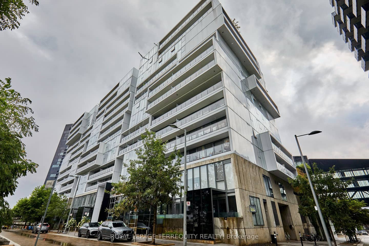 32 Trolley Crescent 702, Toronto, ON M5A 0E8