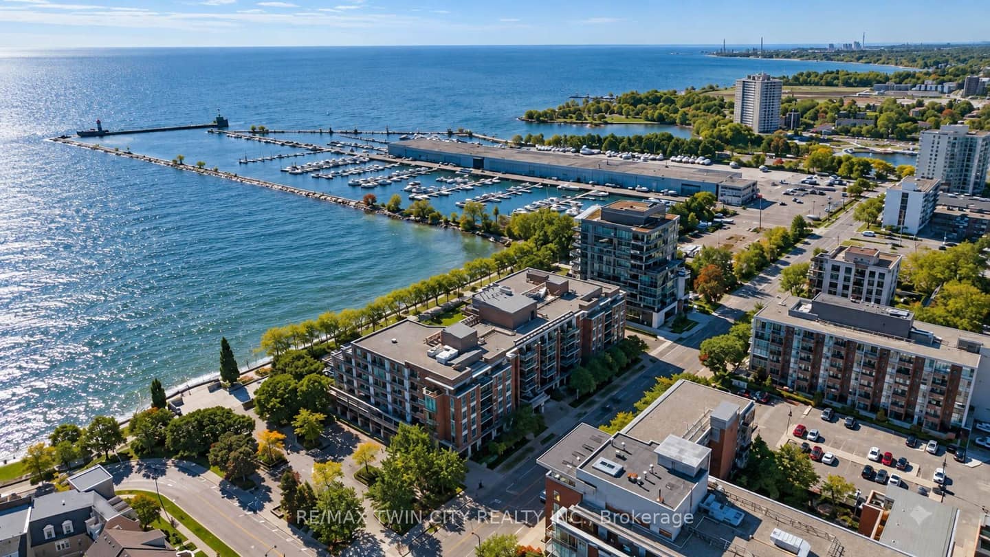 65 Port Street E 107, Mississauga, ON L5G 4V3