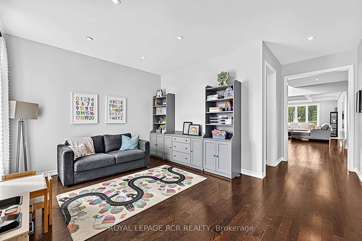 52 Hackett Street, East Gwillimbury, ON L9N 0P8