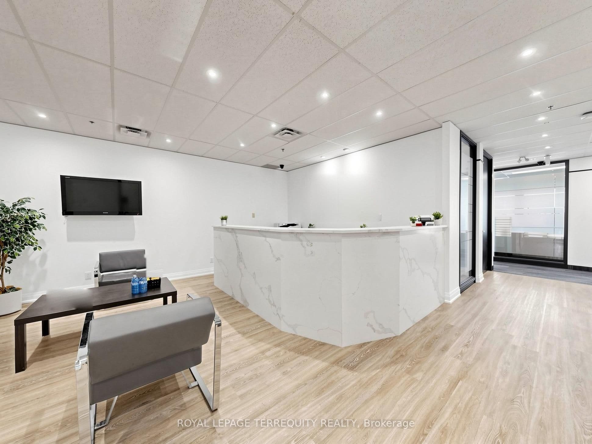 2345 Argentia Road 201B- Room 210, Mississauga, ON L5N 2X7