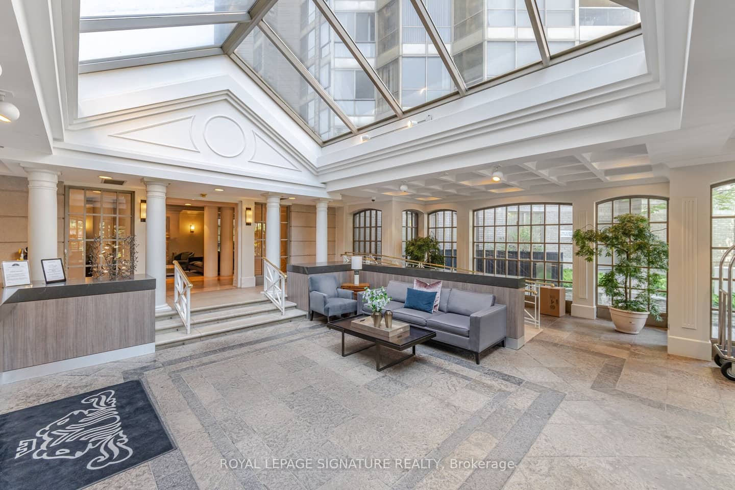 55 Kingsbridge Garden Circle 2310, Mississauga, ON L5R 1Y1