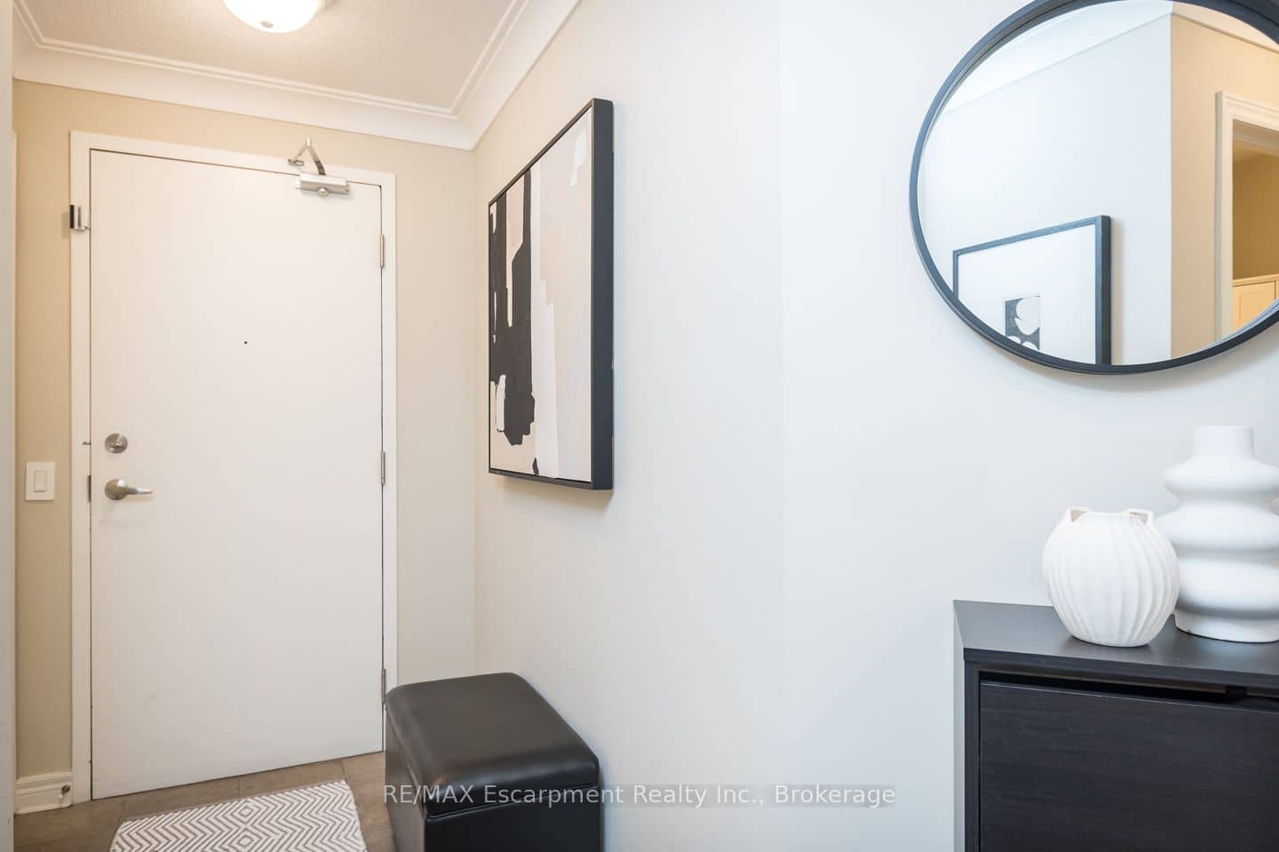 1379 Costigan Road 310, Milton, ON L9T 2K6