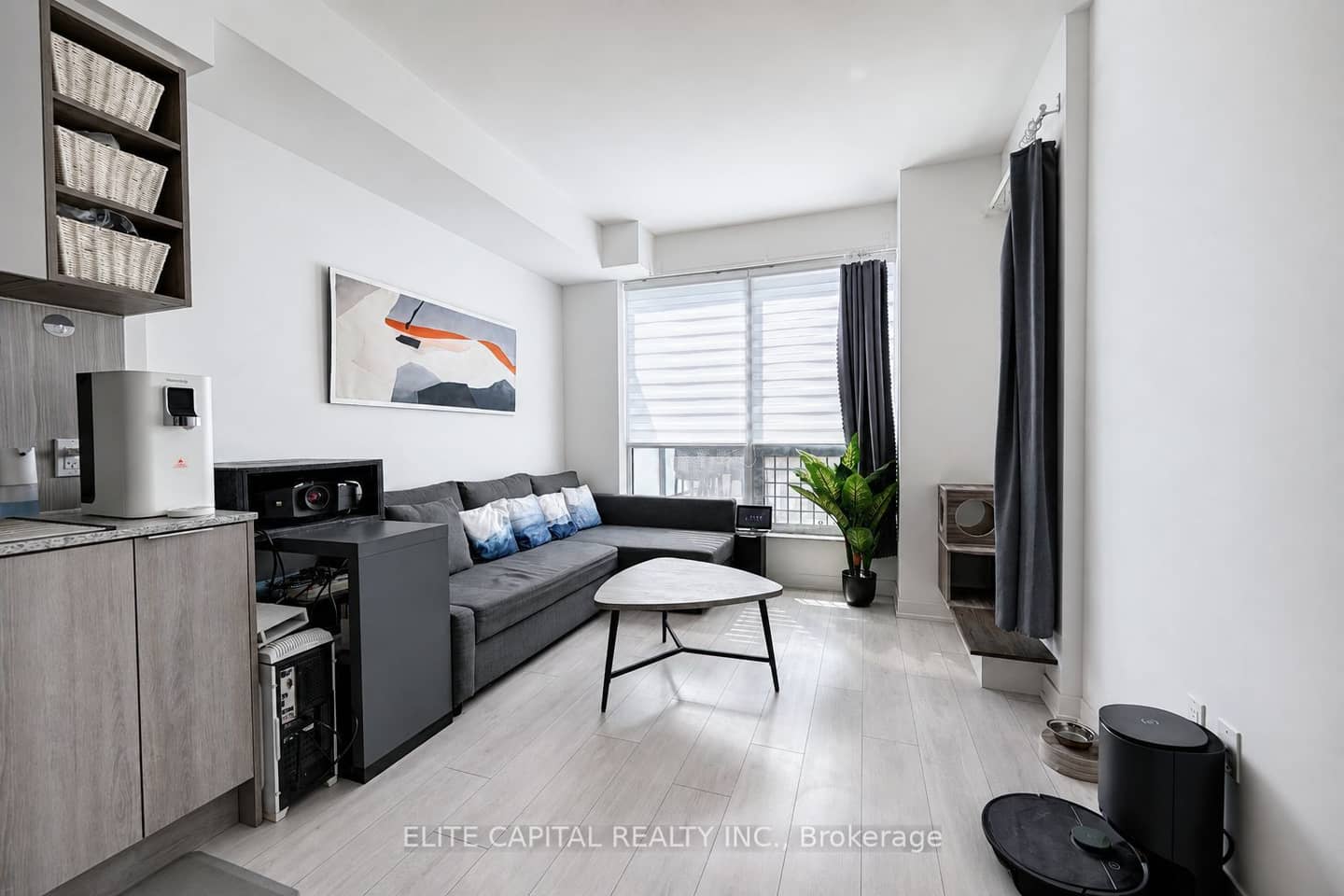 31 Tippett Road 740, Toronto, ON M3H 0C8