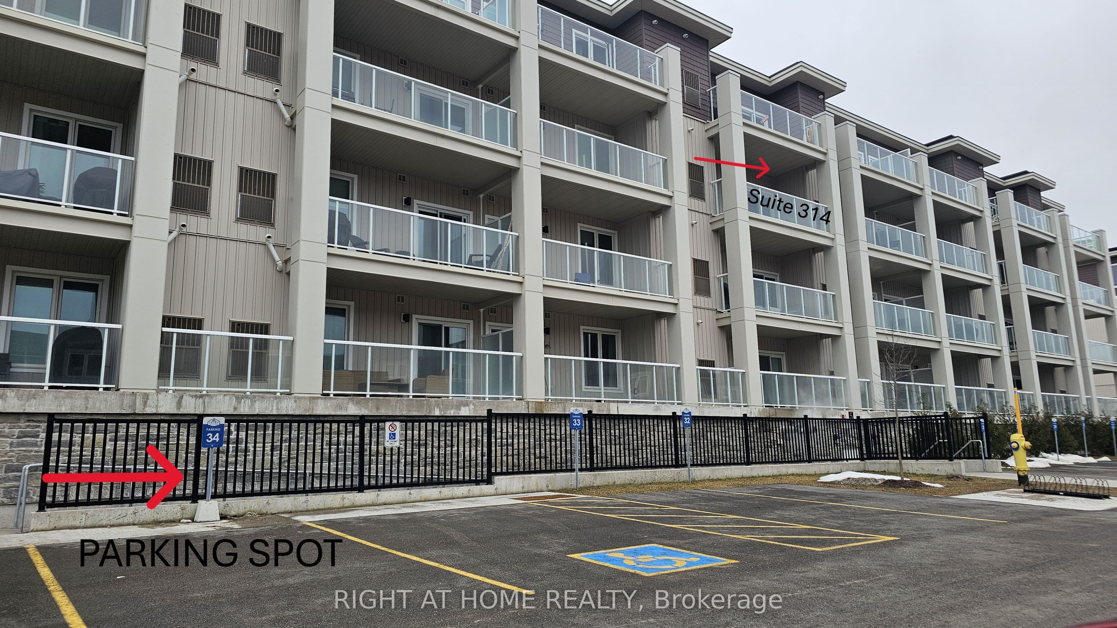 5 SPOONER Crescent 314, Collingwood, ON L9Y 1T3