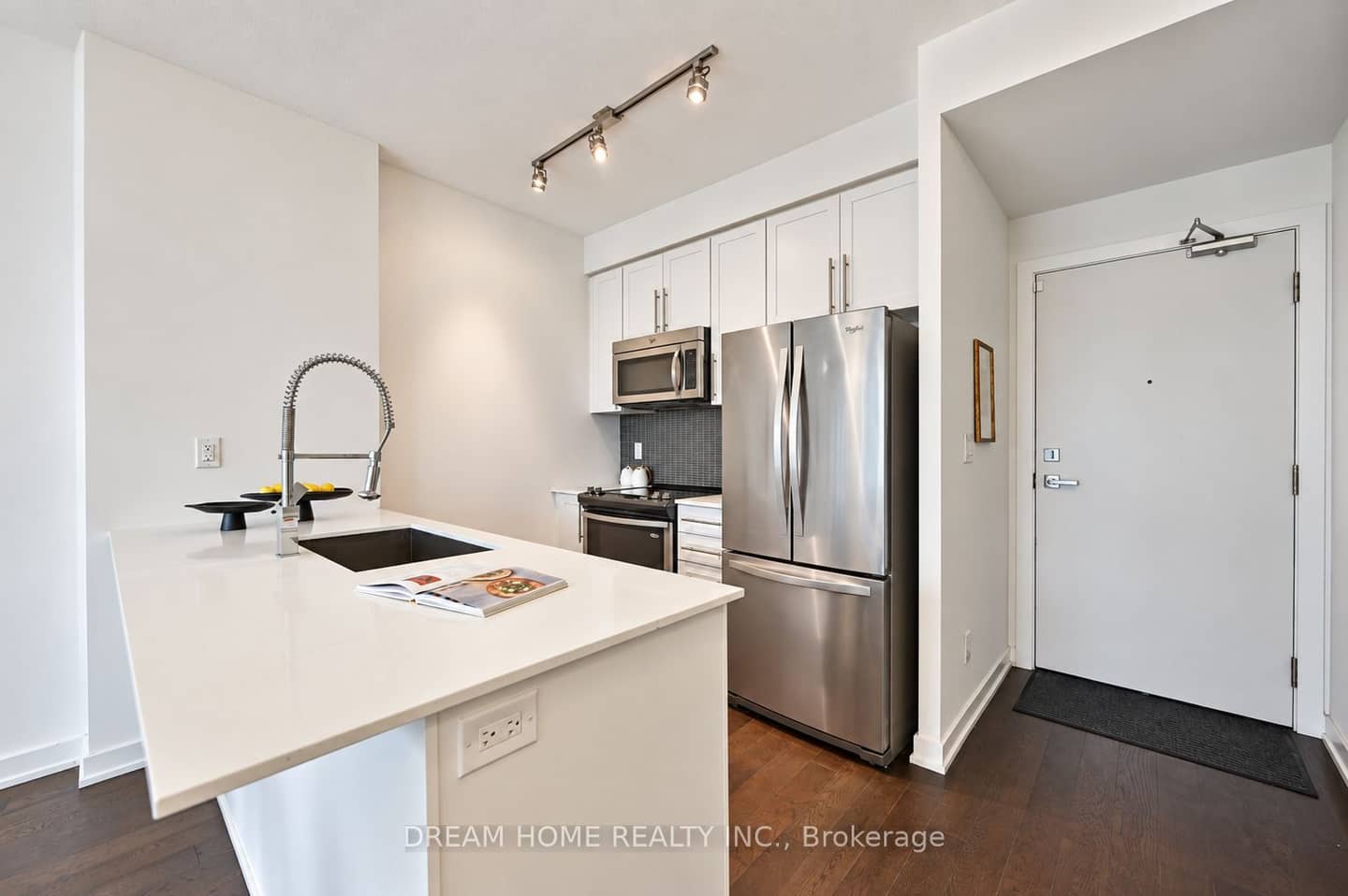 4011 Brickstone Mews 4003, Mississauga, ON L5B 0J7