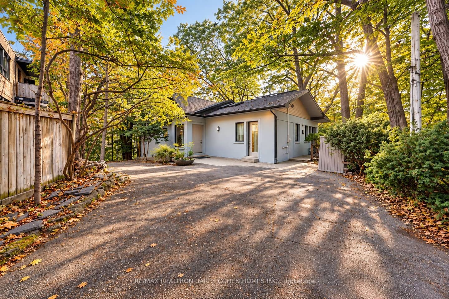 7 Greenbrook Drive, Toronto, ON M6M 2J8