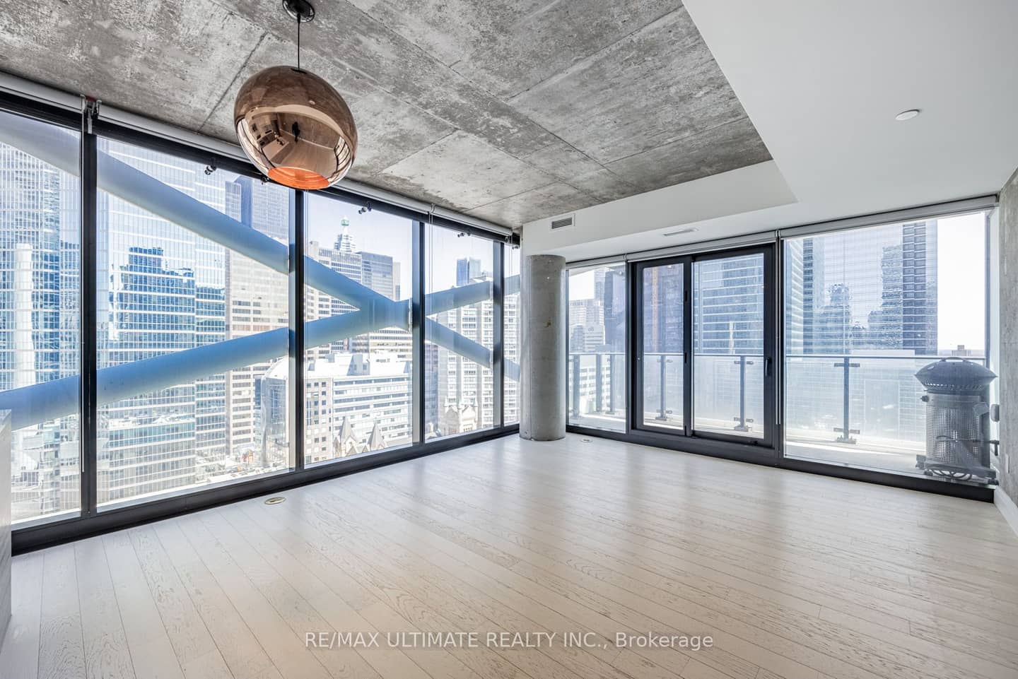 224 King Street W 1504, Toronto, ON M5H 0A6