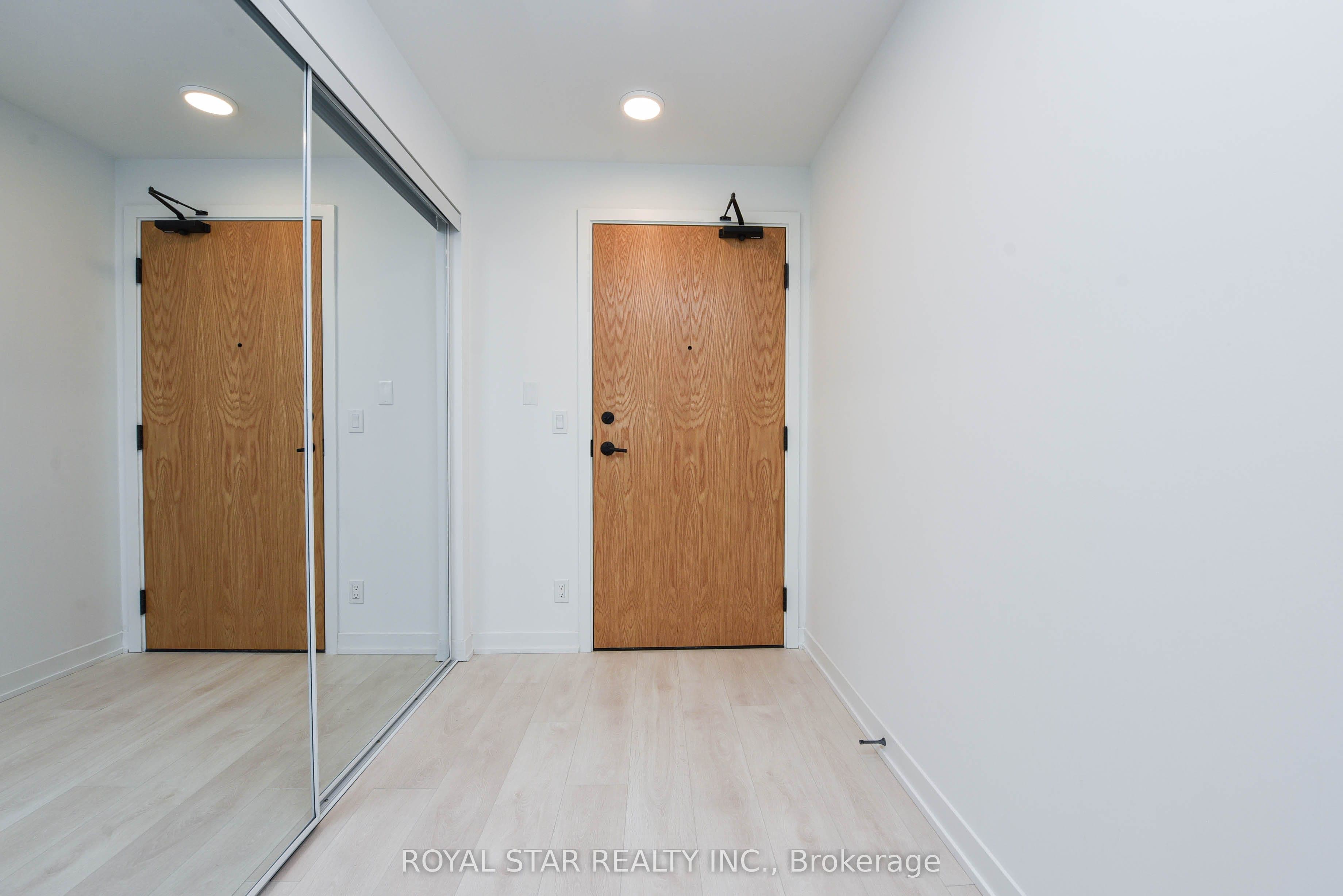 7950 Bathurst Street 1502, Vaughan, ON L4J 0L4