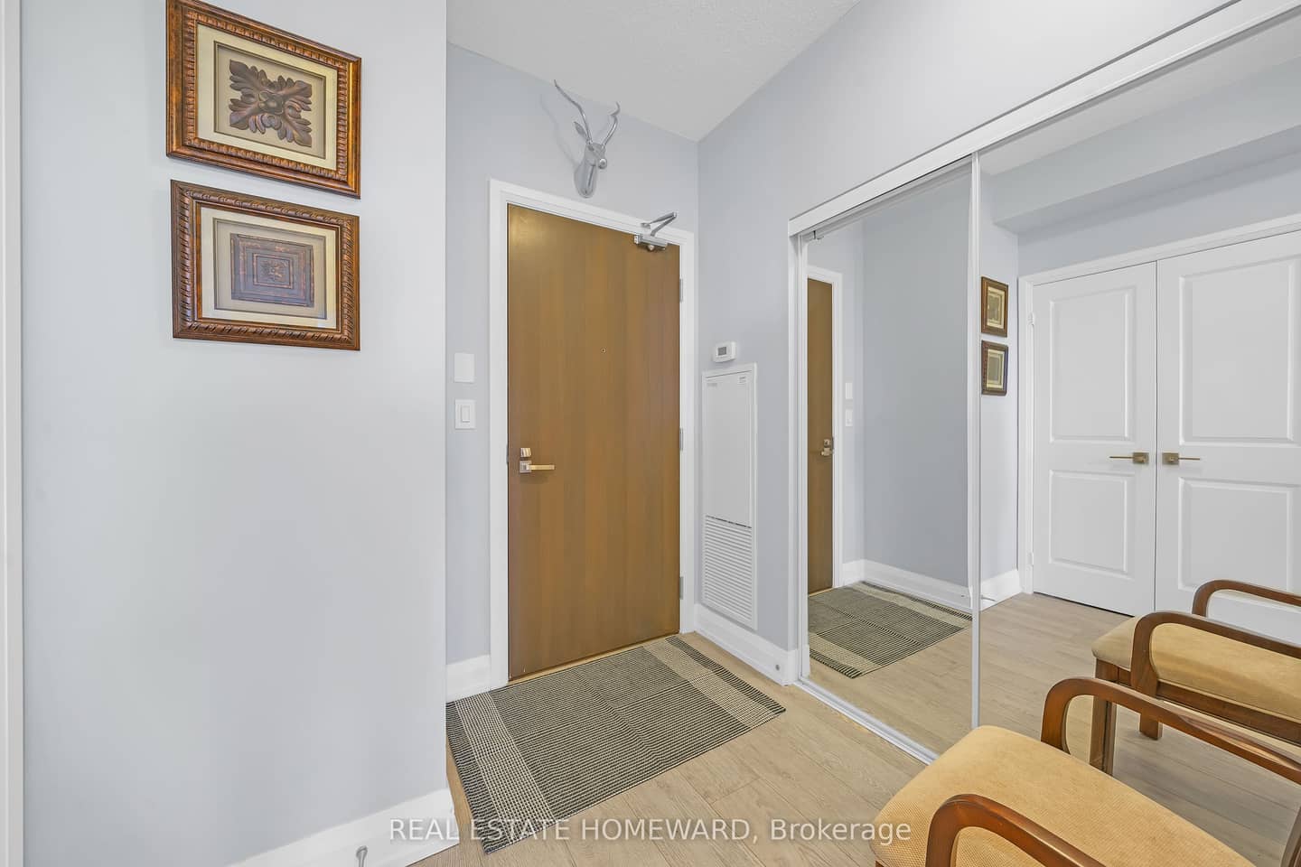 7161 Yonge Street 1525, Markham, ON L3T 0C8