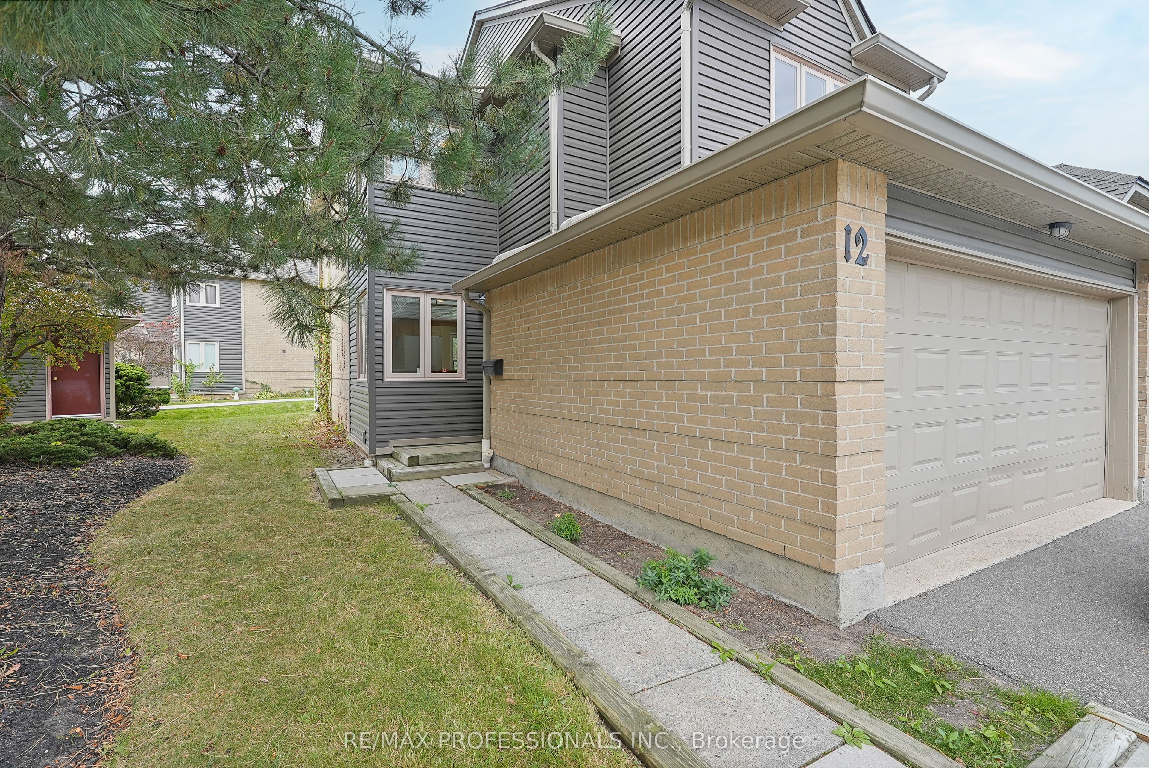 3600 Colonial Drive 12, Mississauga, ON L5L 5P5