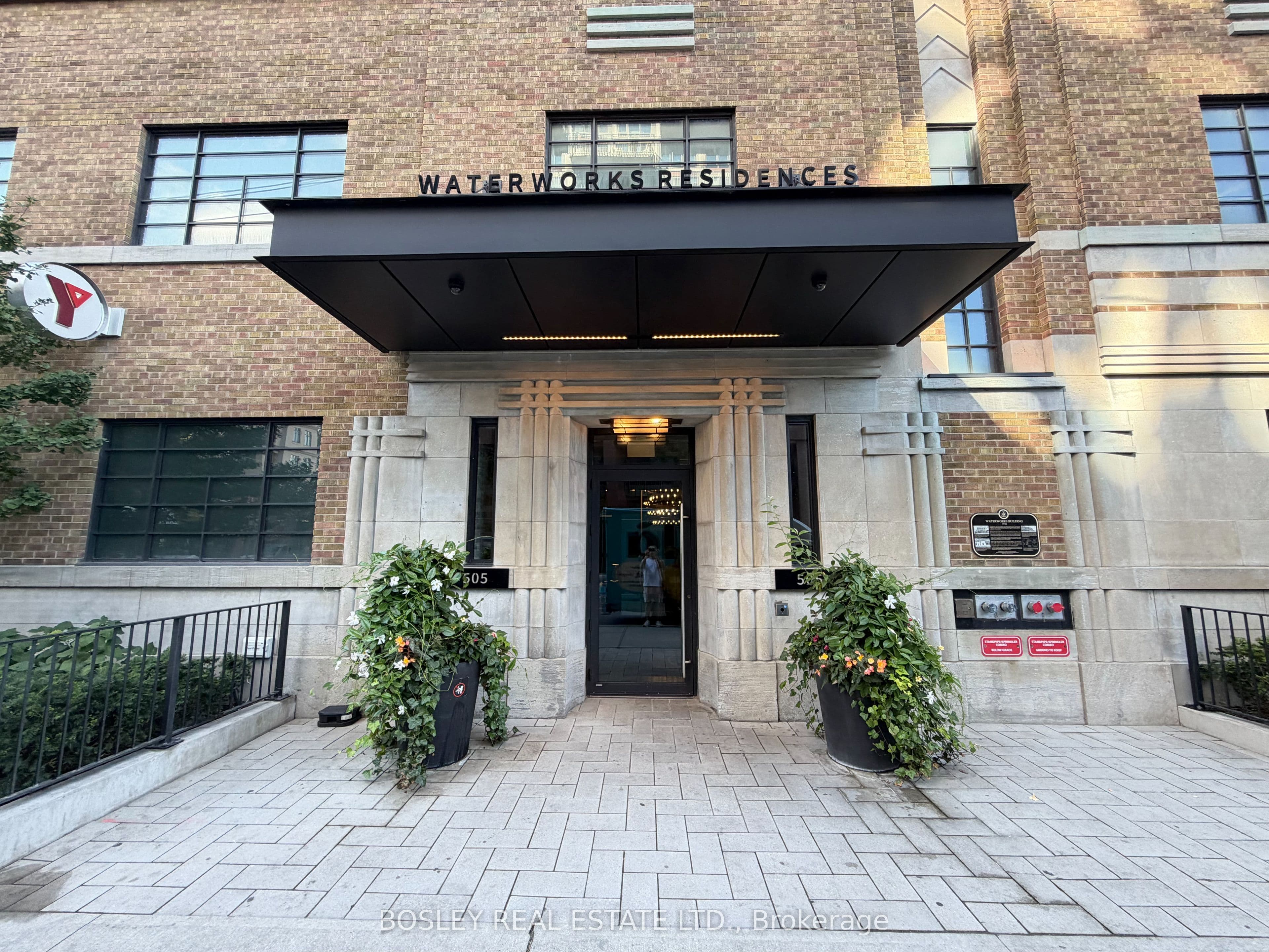 505 Richmond Street W 708, Toronto, ON M5V 0P4