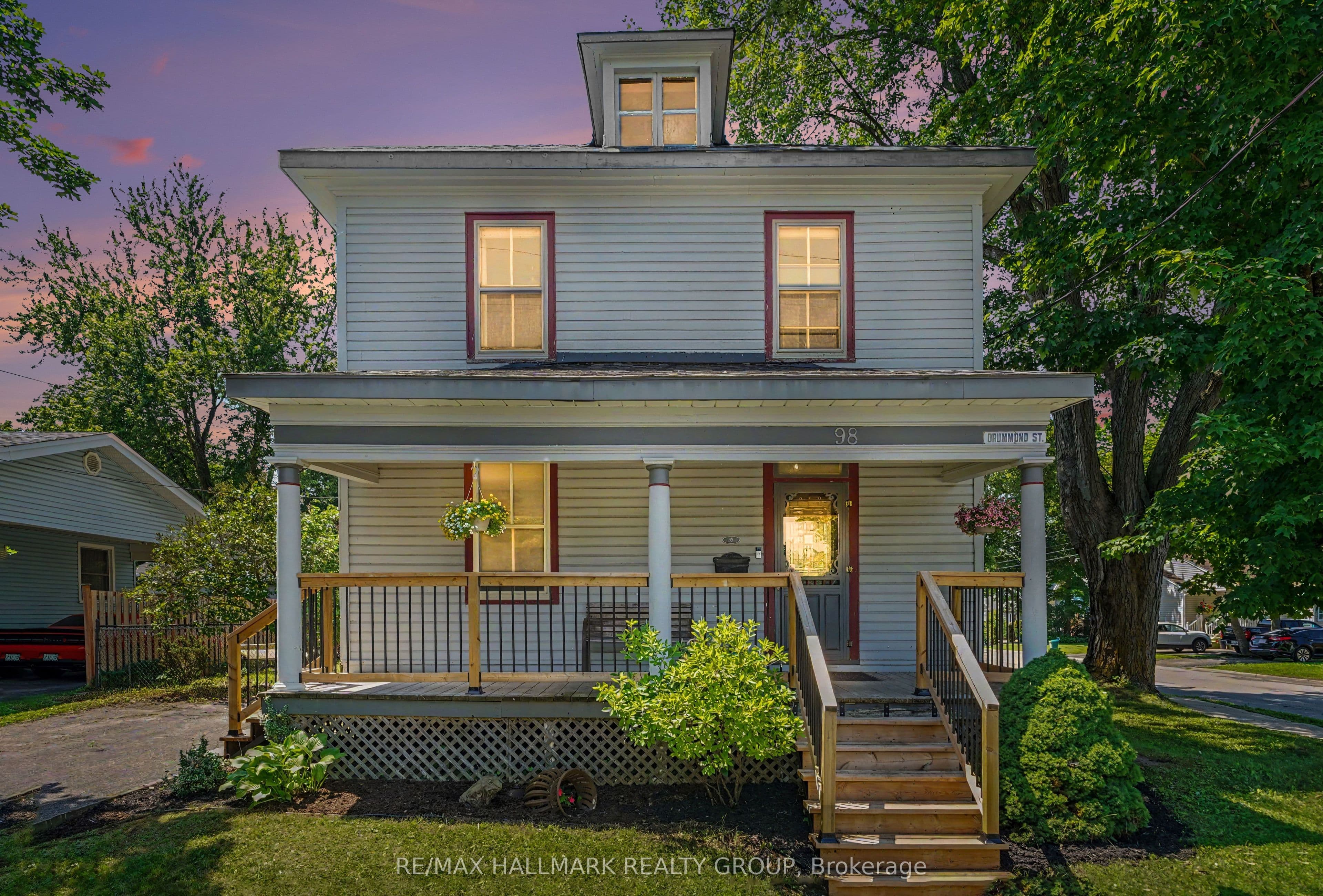 98 Drummond Street E, Perth, ON K7H 1H1
