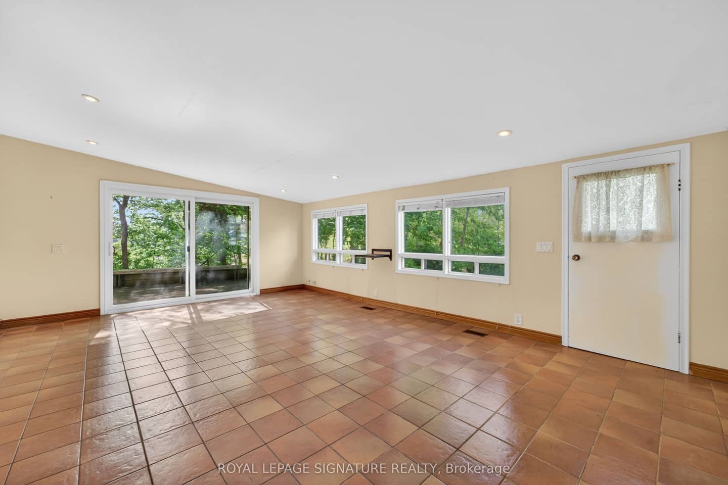 429 Rouge Hills Drive, Toronto, ON M1C 2Z6