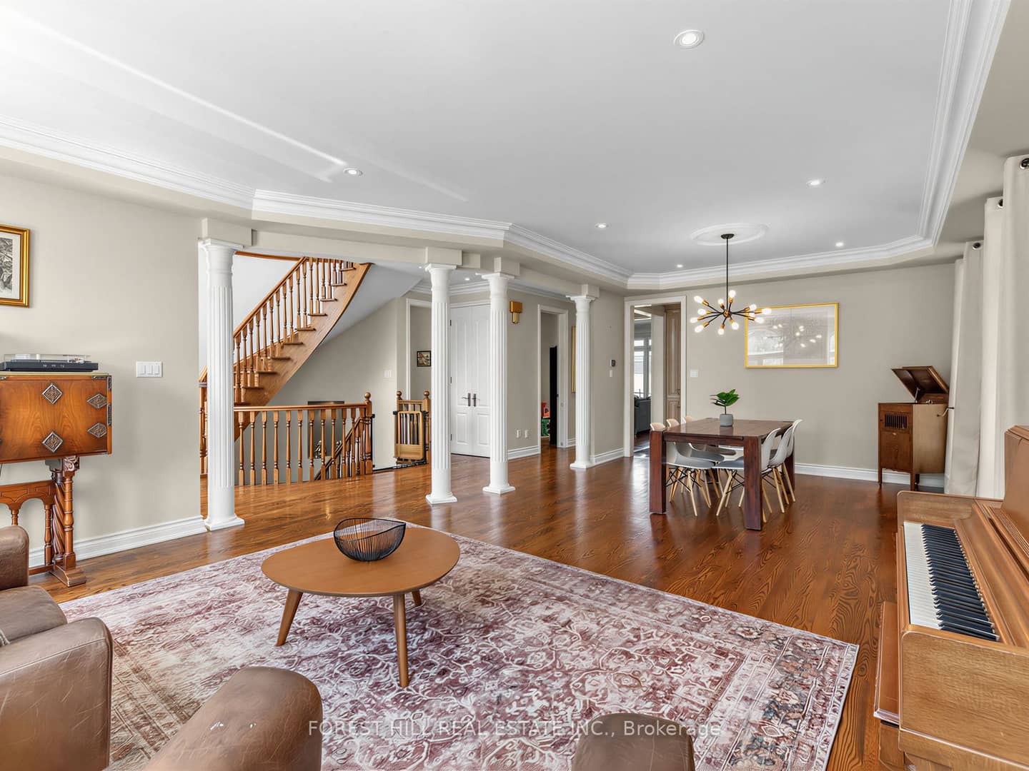 1208 Glencairn Avenue, Toronto, ON M6B 2B5