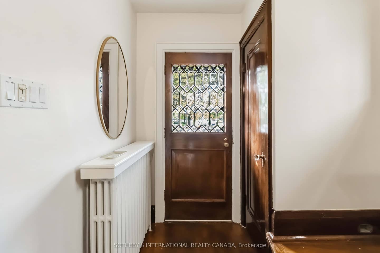 25 Cortland Avenue, Toronto, ON M4R 1T7