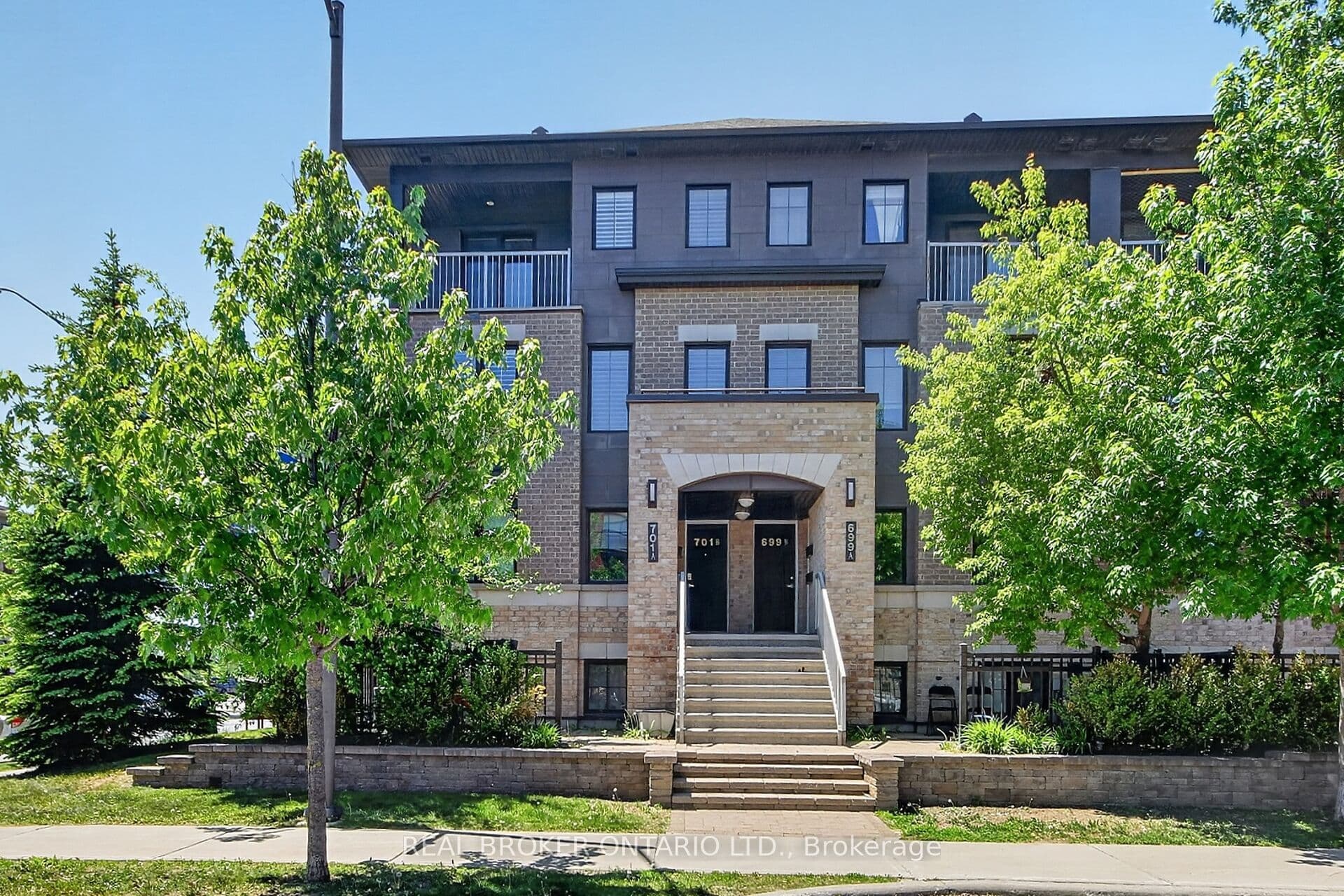 701 B Sue Holloway Drive 33, Barrhaven, ON K2J 5R6