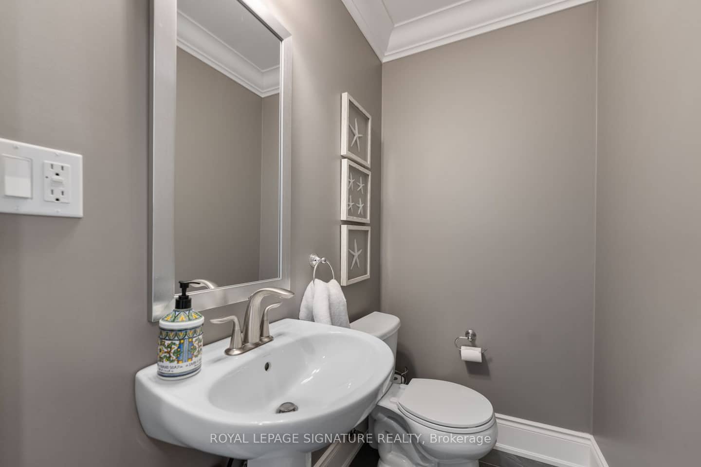 107 Hunt Avenue, Richmond Hill, ON L4C 4H1