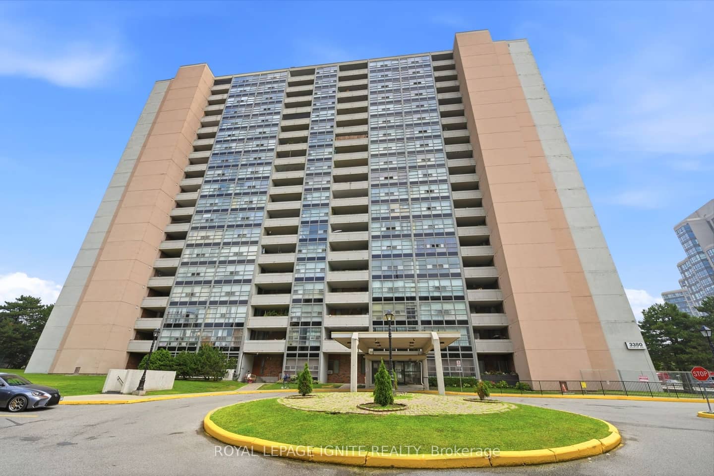 3380 Eglinton Avenue 903, Toronto, ON M1J 3L6
