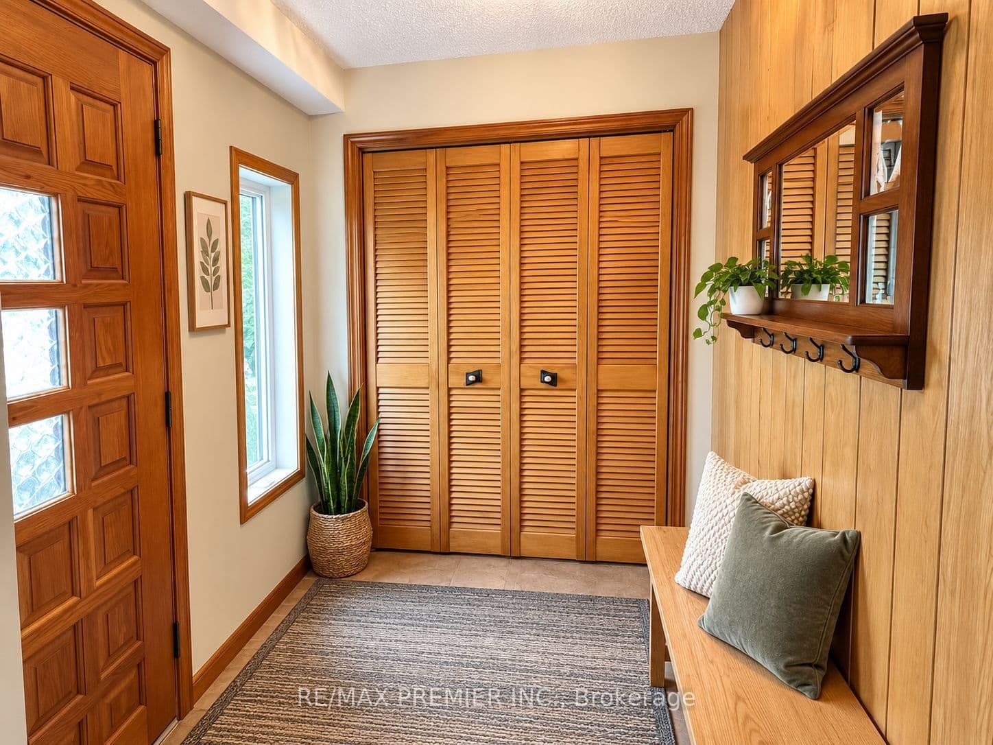 34 Rutherford Avenue, Toronto, ON M6M 2C6