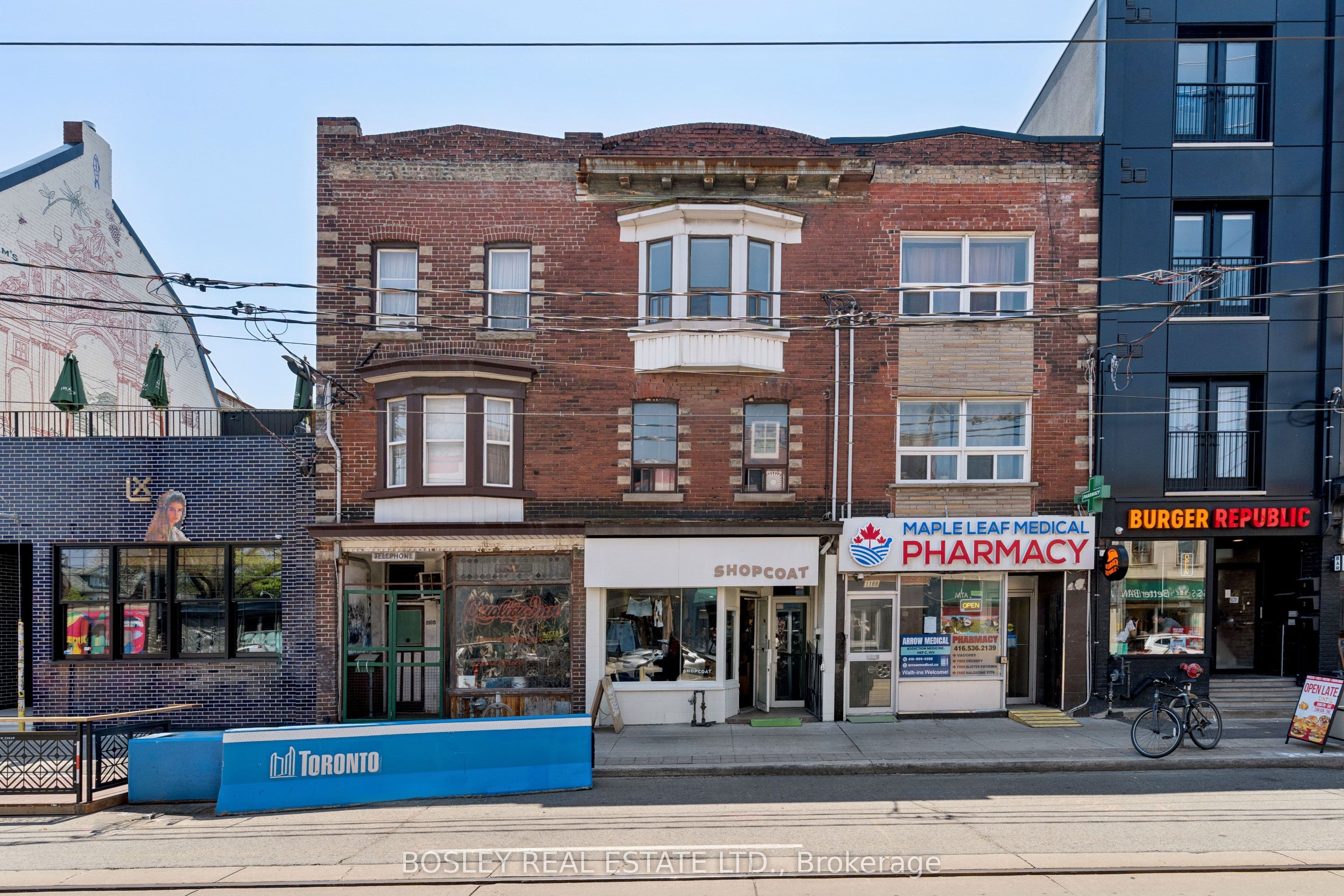 1167 Dundas Street W, Toronto, ON M6J 1X3