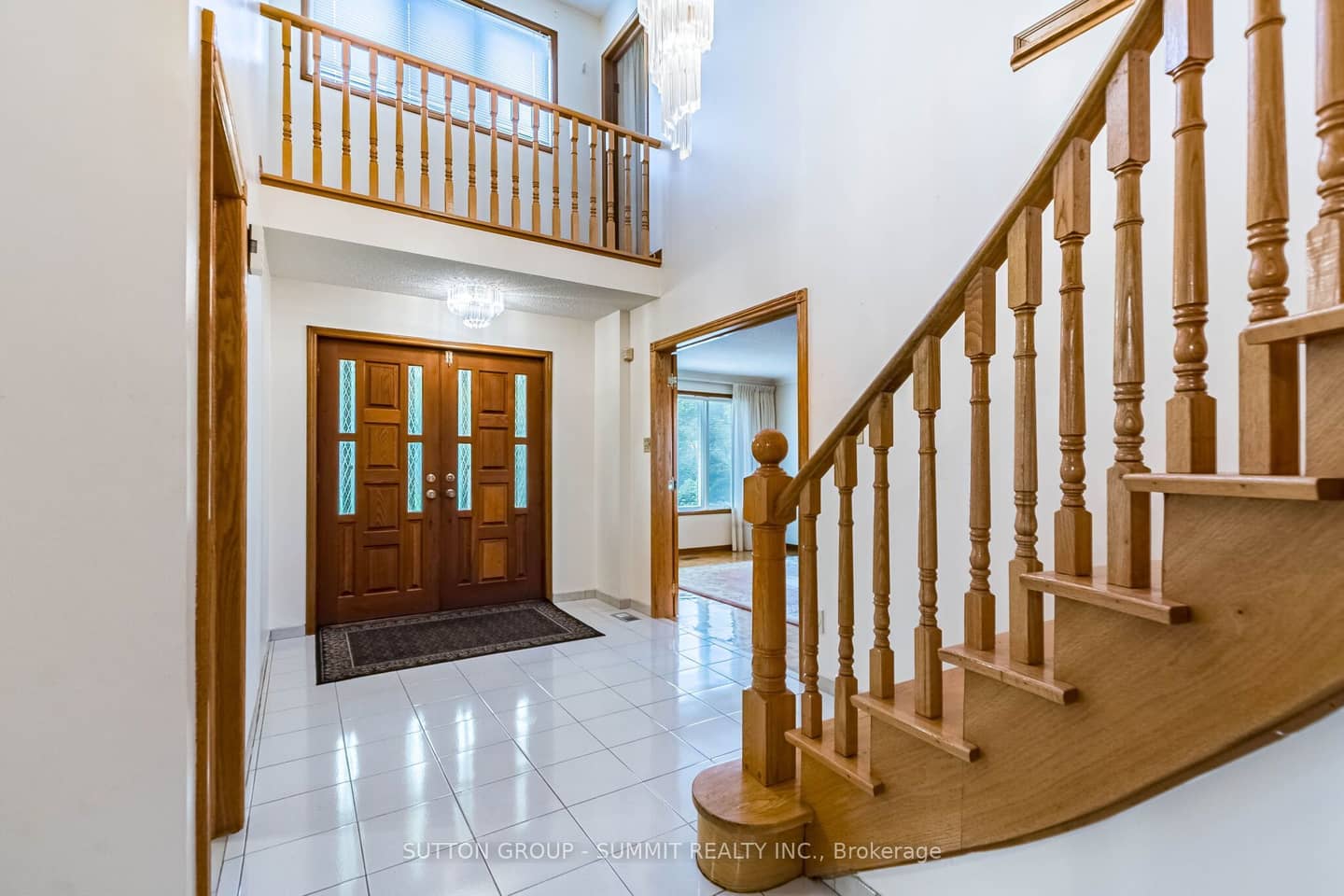 2477 CLIFF Road, Mississauga, ON L5A 2P1