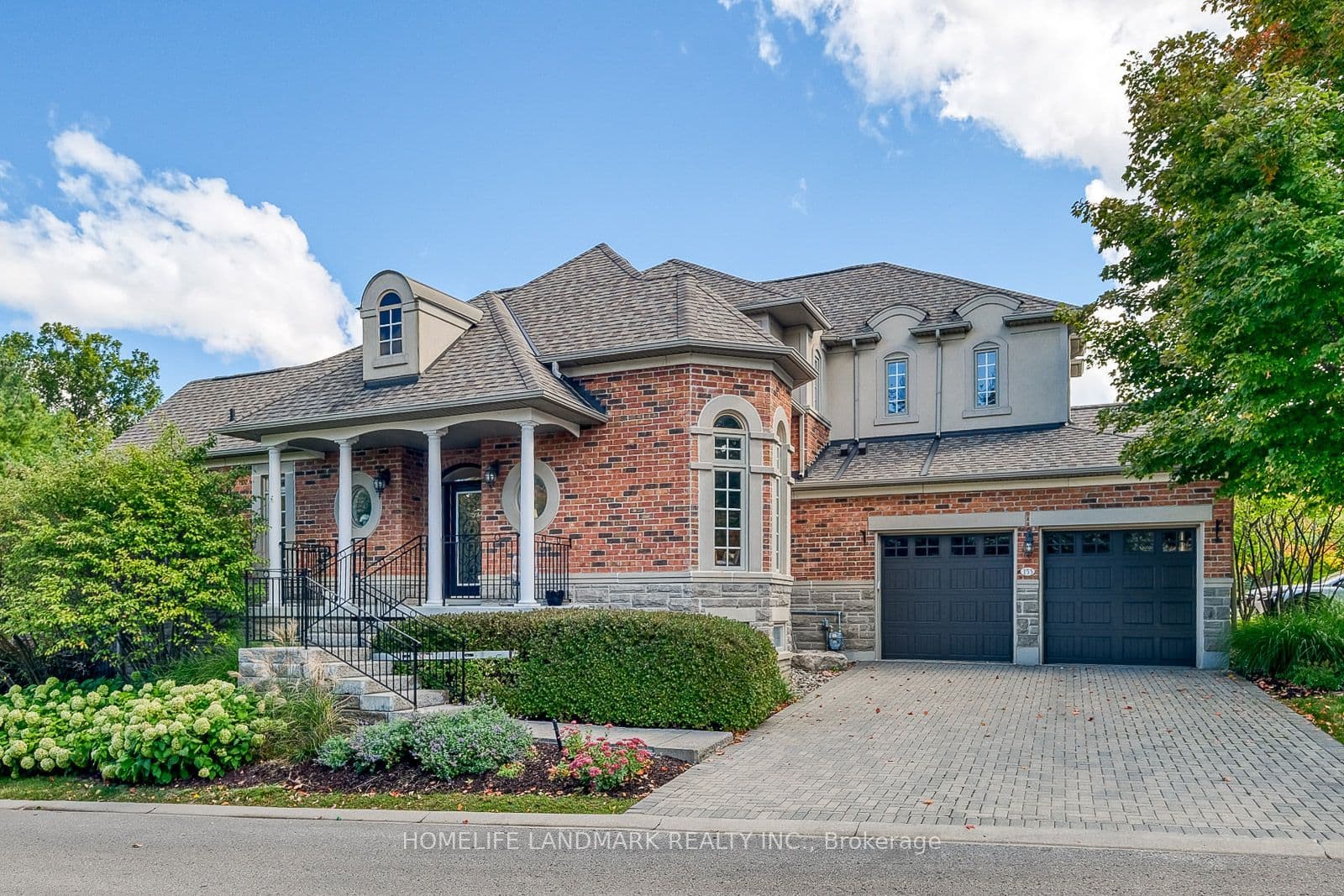 153 Britton Trail, Aurora, ON L4G 7S9
