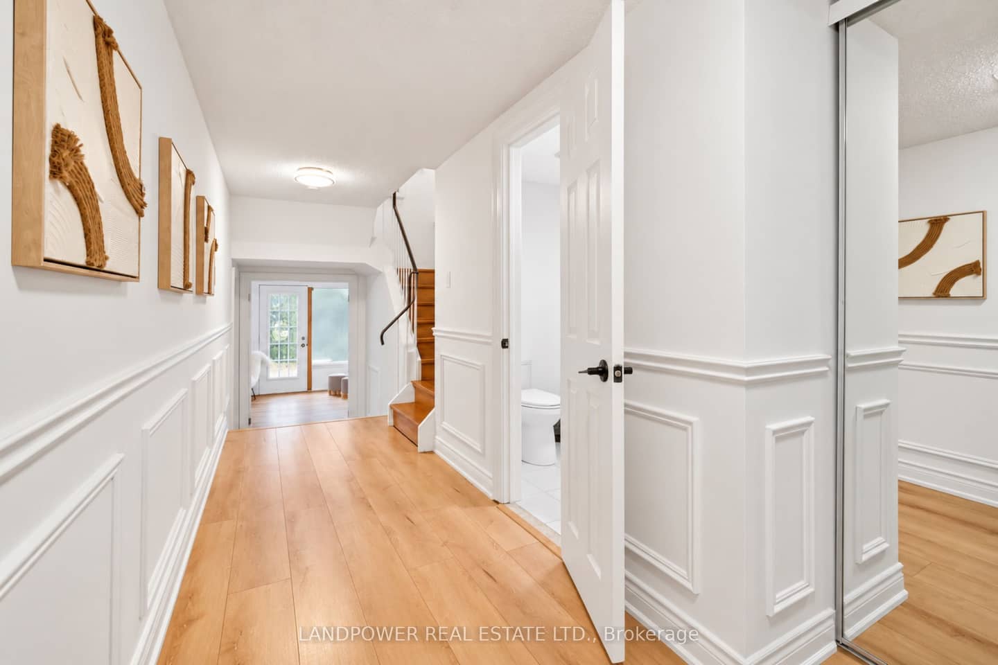 106 Poplar Crescent, Aurora, ON L4G 3L3