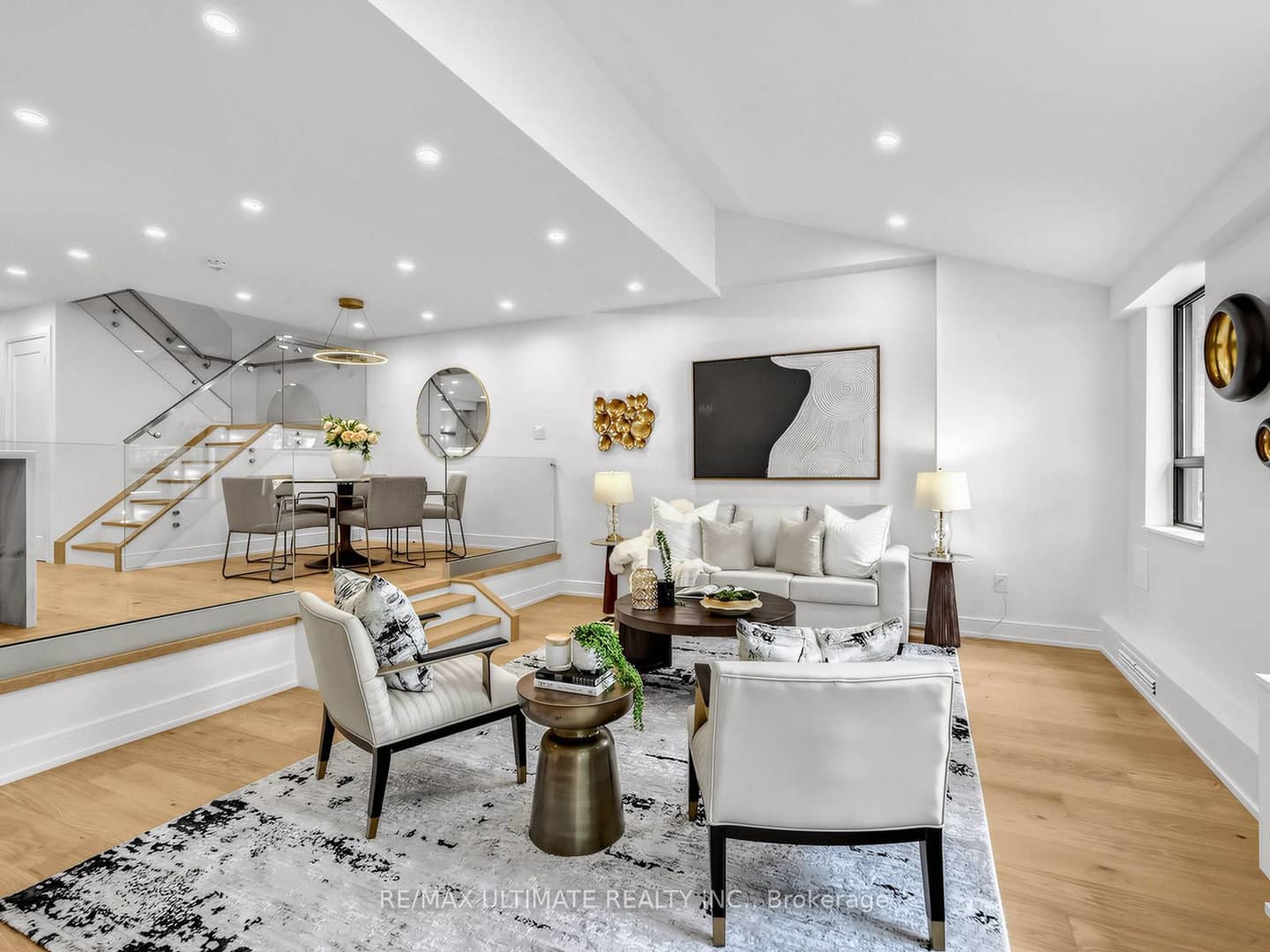 40 Sylvan Valley Way 308, Toronto, ON M5M 4M3