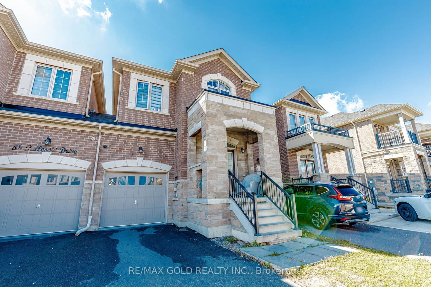84 Palleschi Drive, Brampton, ON L6P 3B5